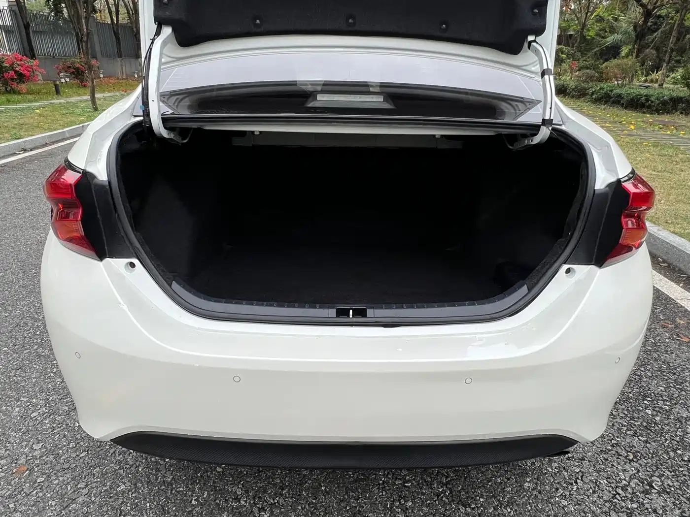 Toyota Levin 2017 Facelift 185T CVT Elite (China V) фото 15