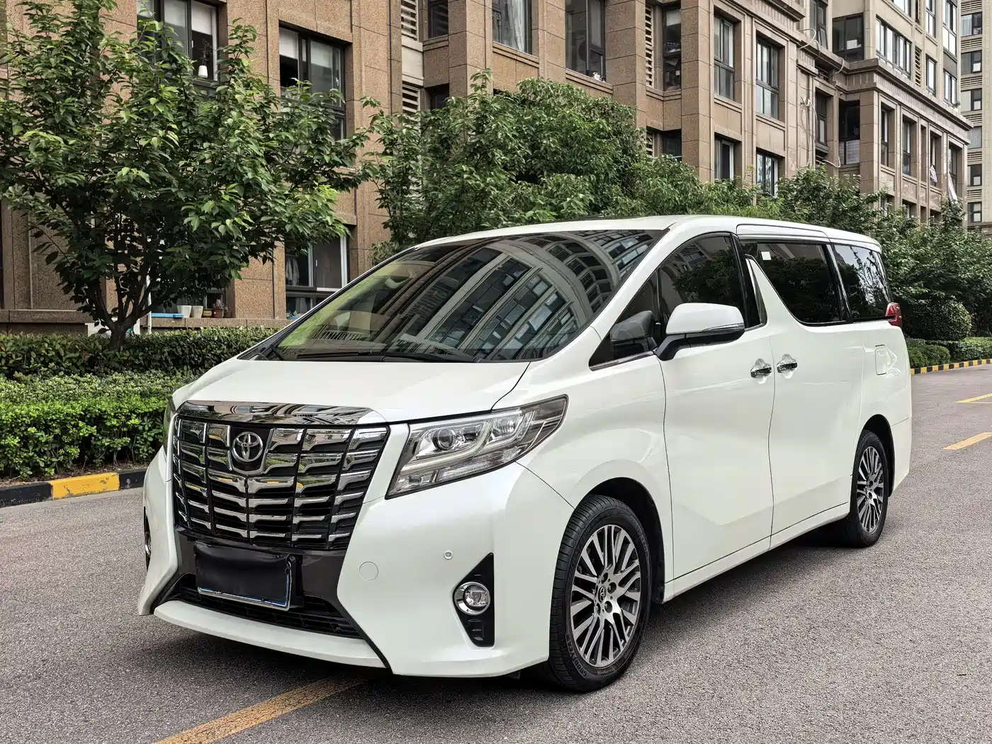 Toyota Alphard 2015 3.5L Luxury Edition