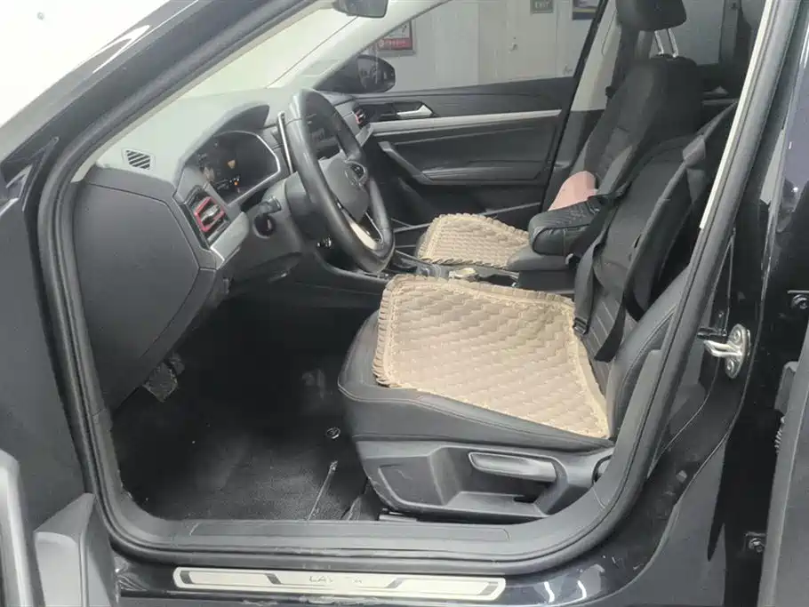 Volkswagen Lavida 2023 300TSI DSG Starlight Full Comfort Edition фото 9