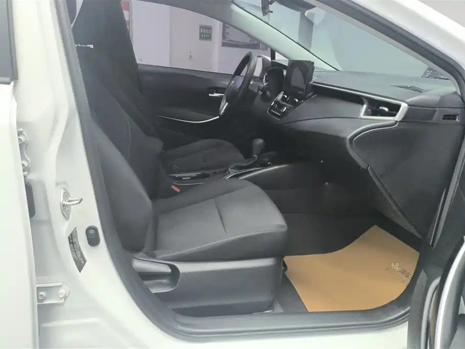 Toyota Corolla 2023 1.8L Smart Hybrid Dual Engine Elite Edition фото 8