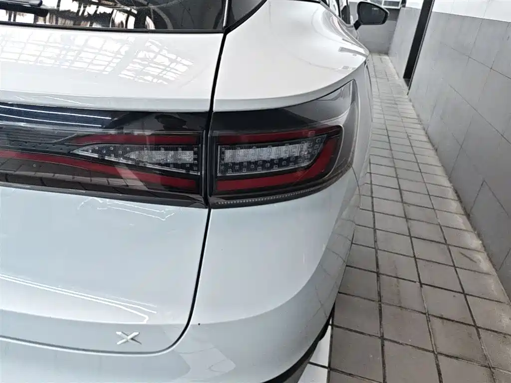 Volkswagen ID.4 X 2021 Pure+ Long Range Edition фото 8