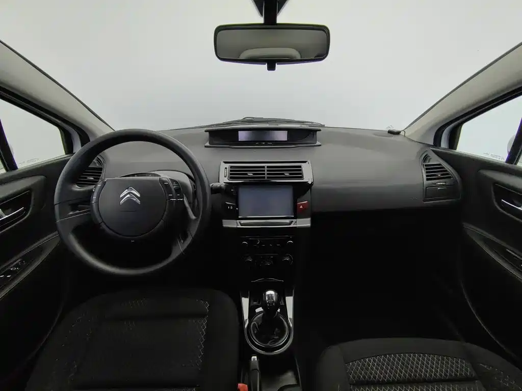 Citroën C-Quatre 2014 2013 Model Sedan 2.0L Manual Comfort Style