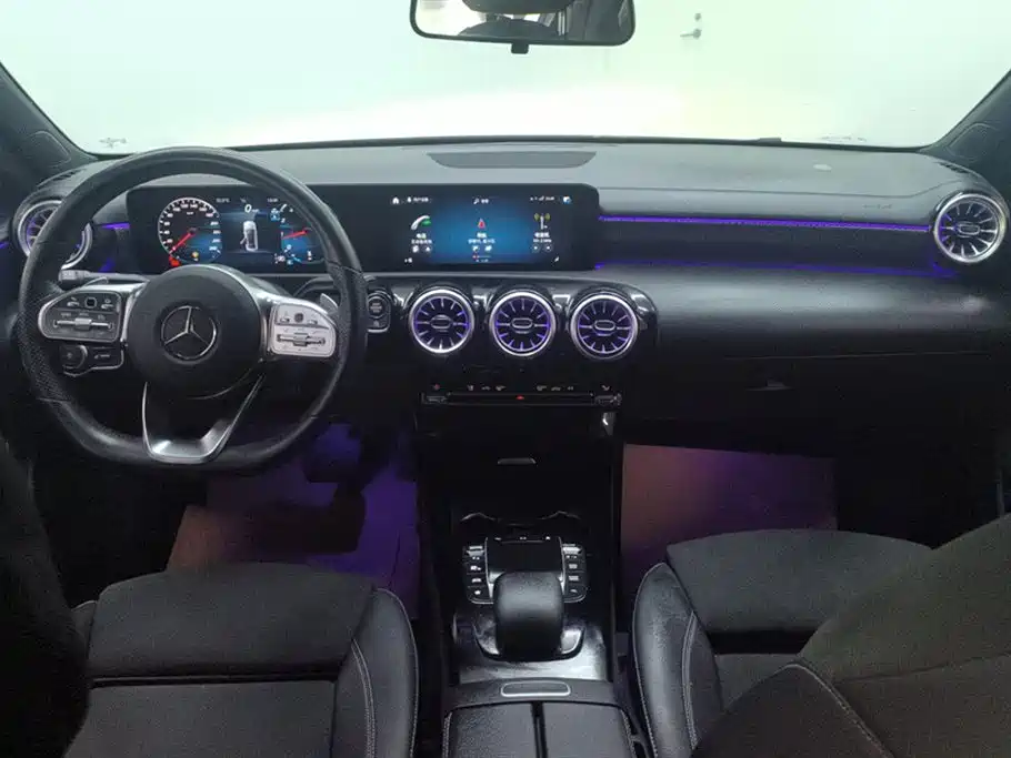 Mercedes-Benz A-Class 2022 Facelift III A 200 L Sport Sedan Fashion фото 12