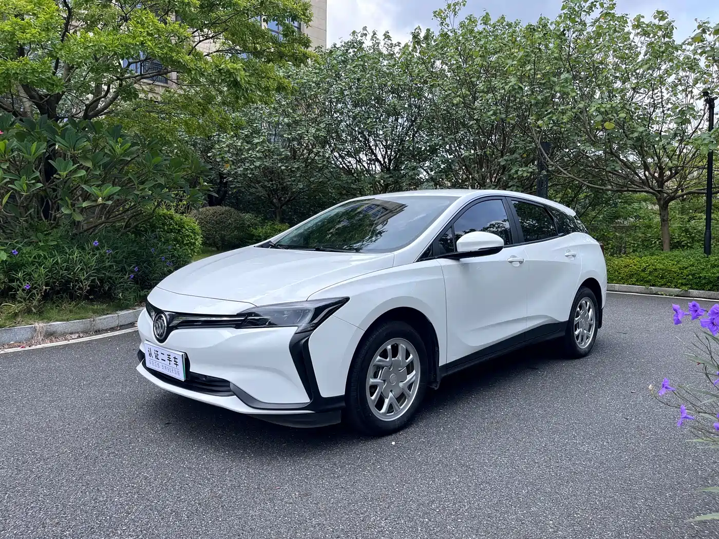 2025 Buick Velite 6