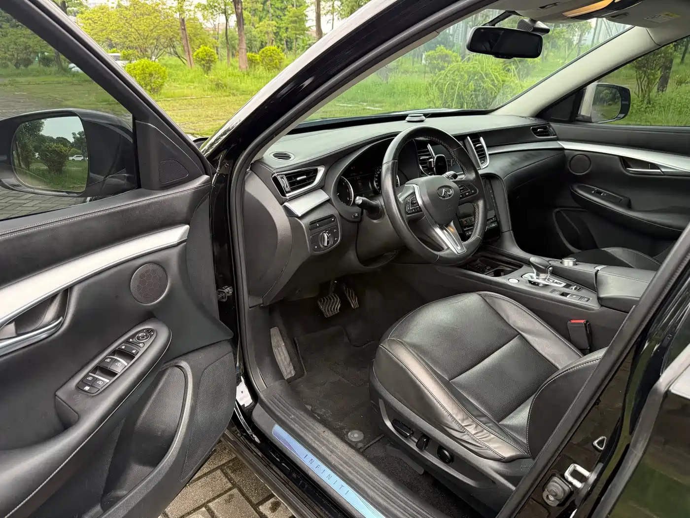 Infiniti QX50 2022 2022 2.0T FWD Navigator Edition