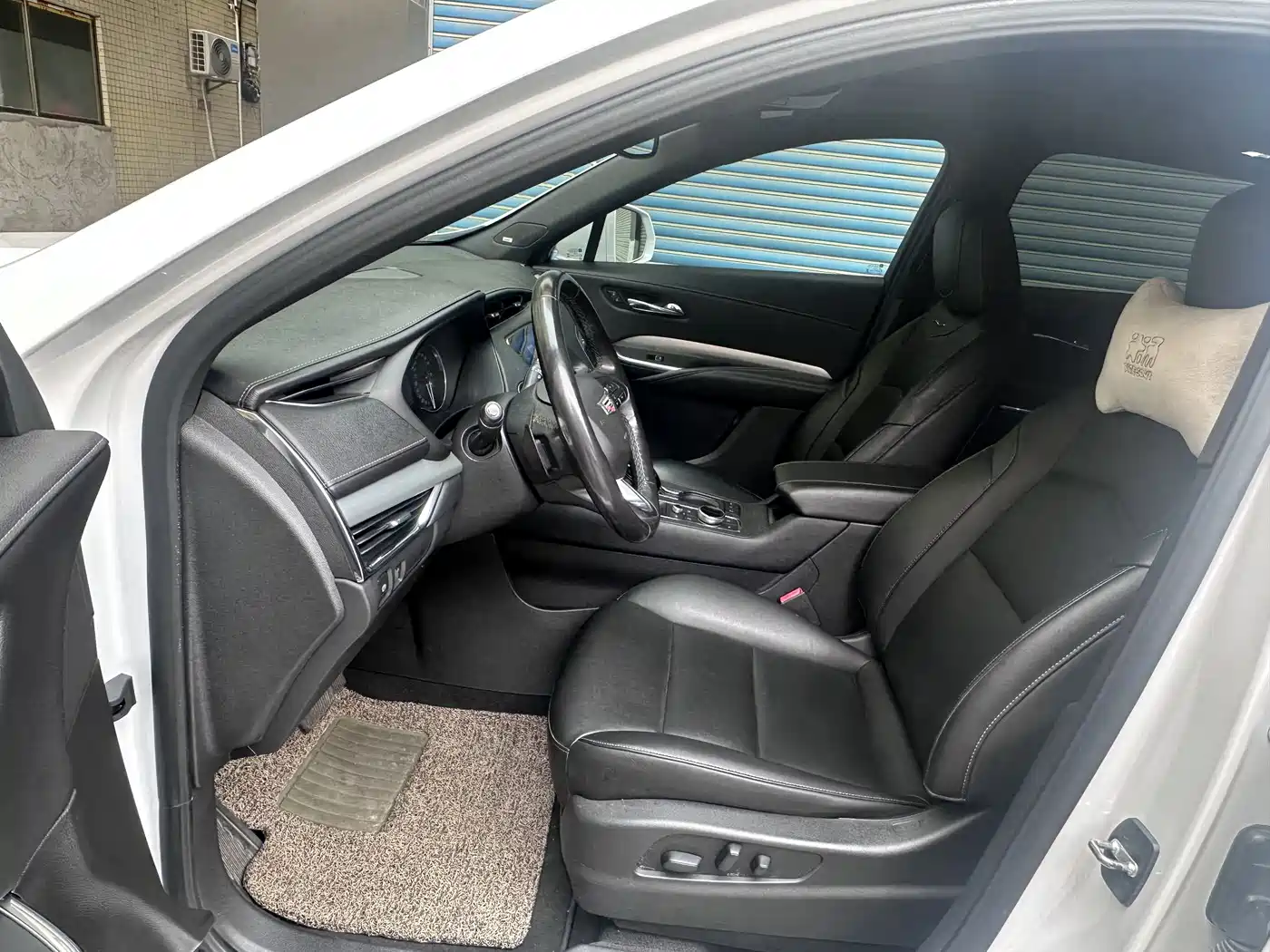 Cadillac XT4 2020 28T FWD Leading Trim фото 4