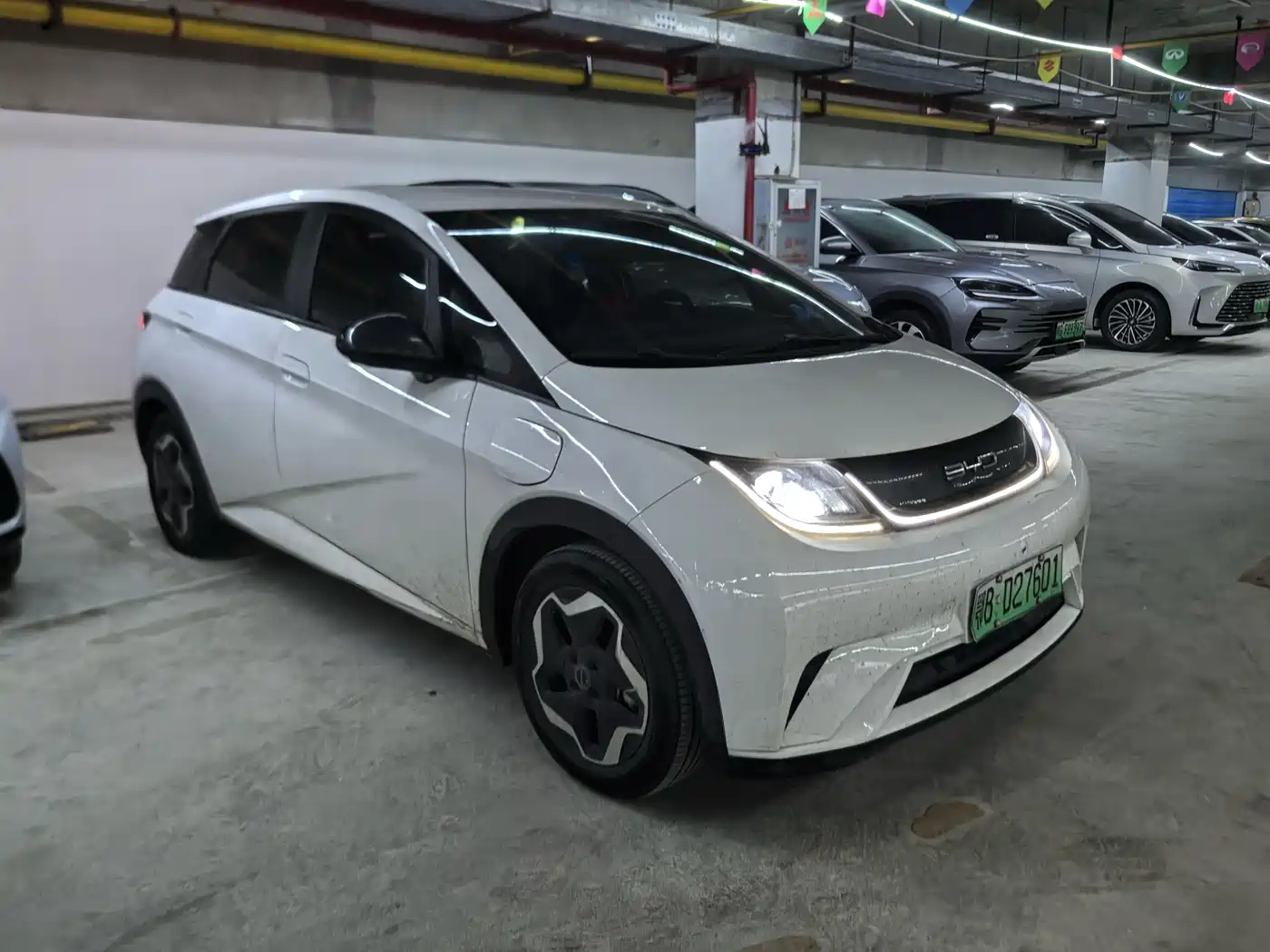 BYD Dolphin 2021 Model 405km Fashion Edition фото 3