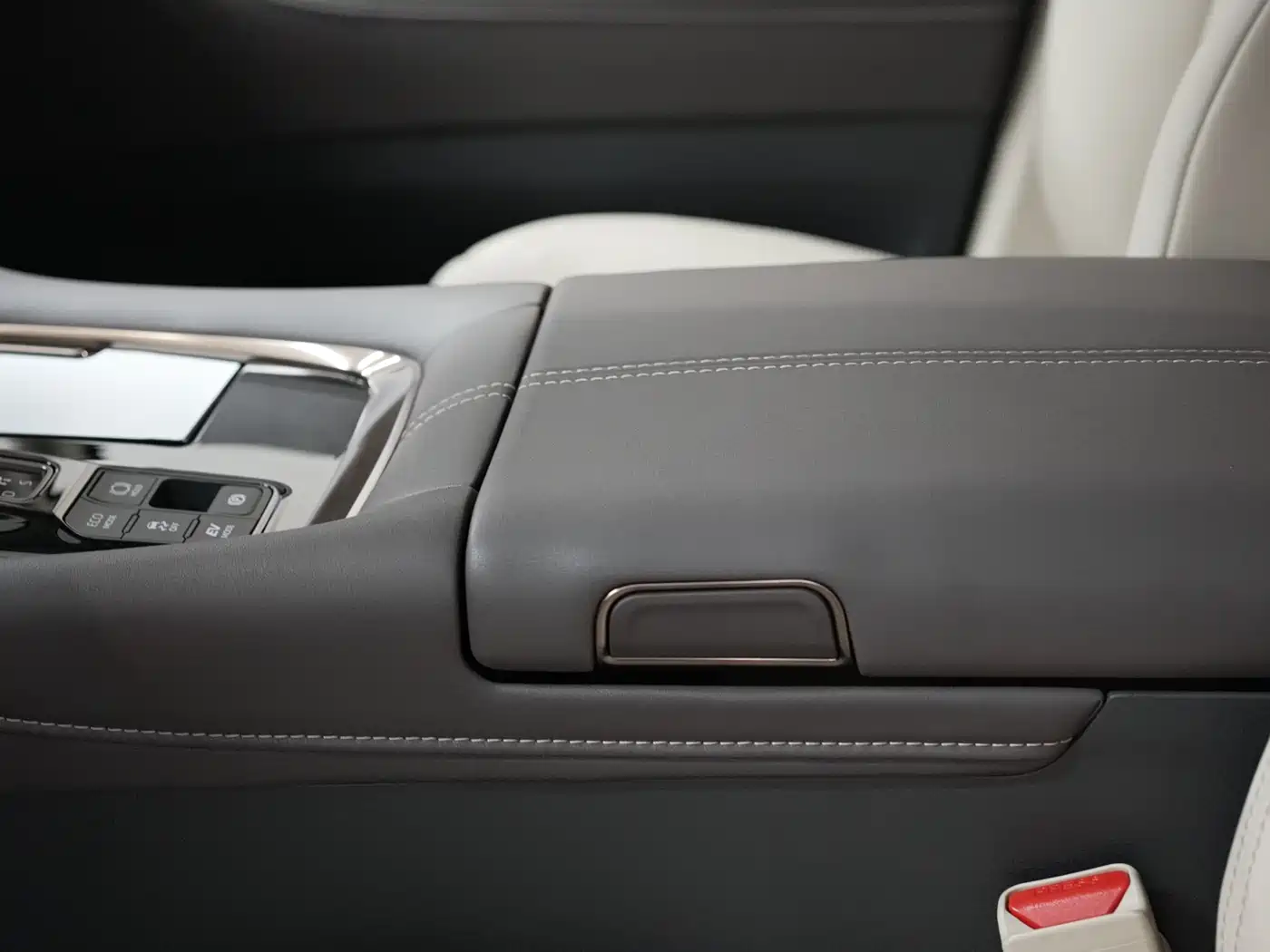 Toyota Alphard 2024 Hybrid 2.5L Prestige Edition фото 13