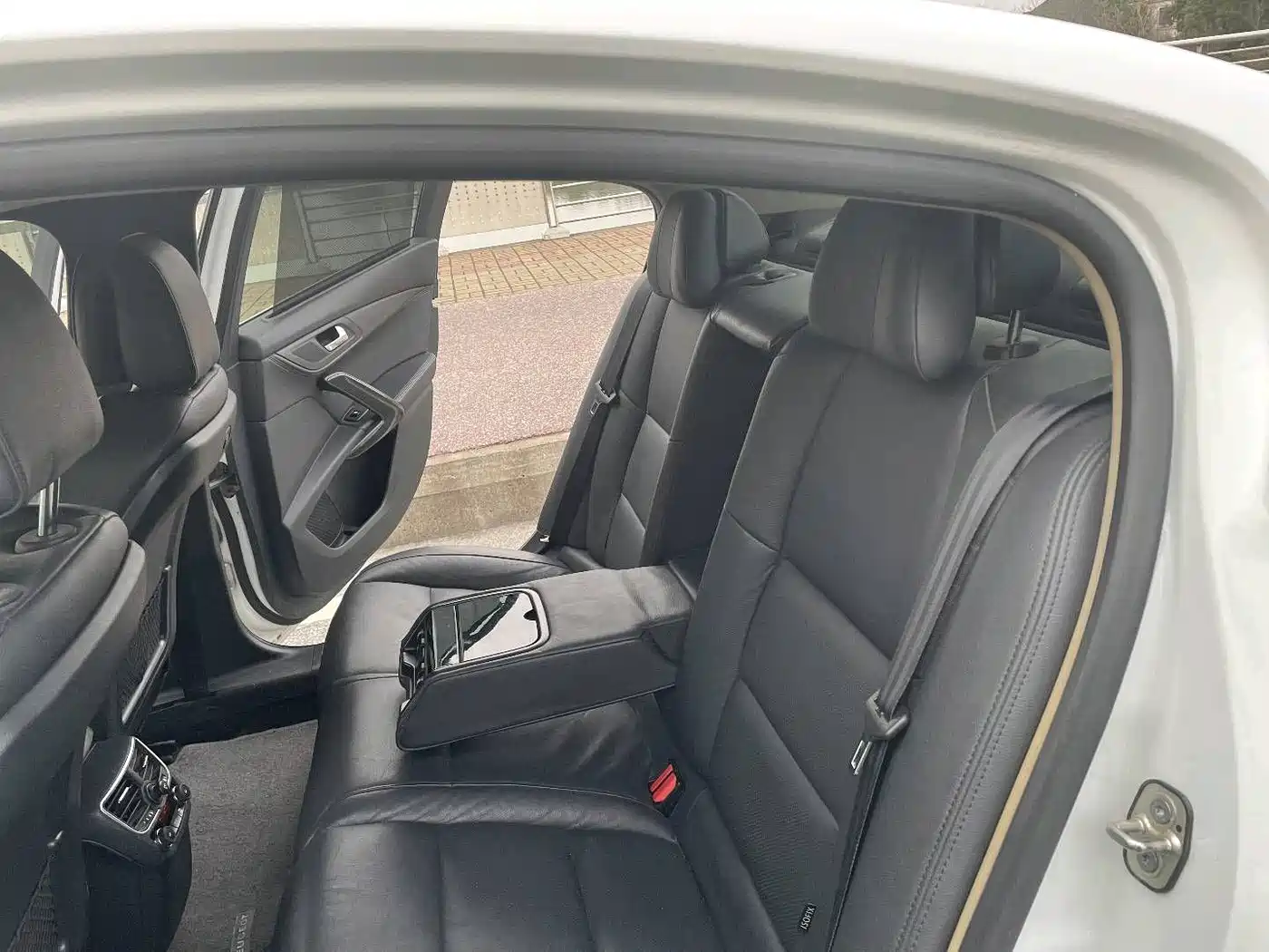 Peugeot 508 2013 2.3L Roland Garros Edition фото 25