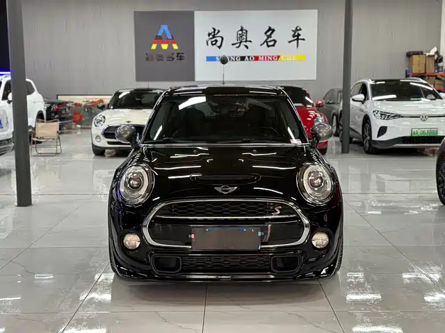MINI 