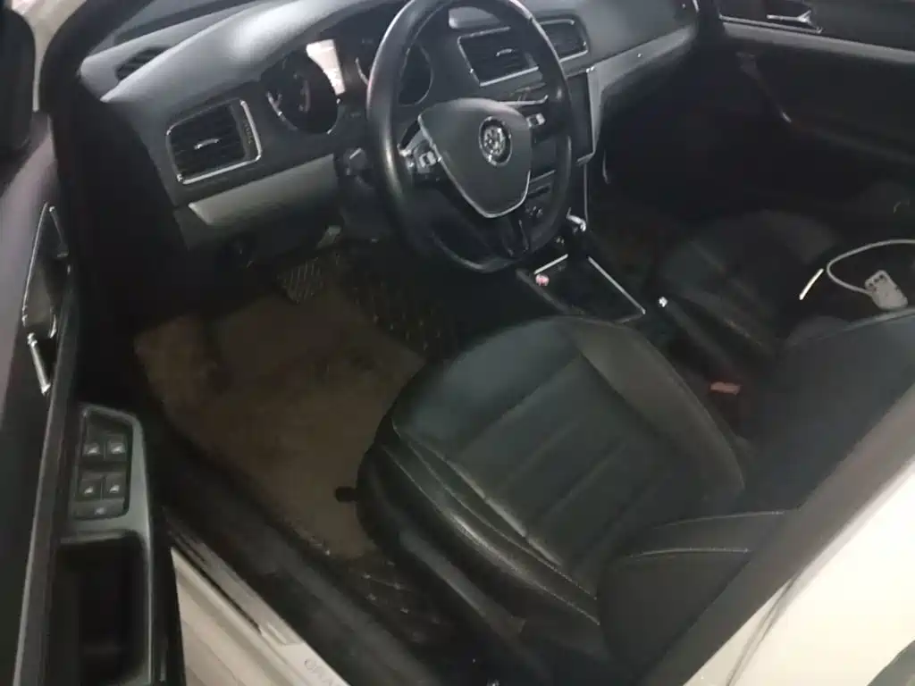 Volkswagen Lavida Tour 2017 2017 180TSI DSG Comfort Edition