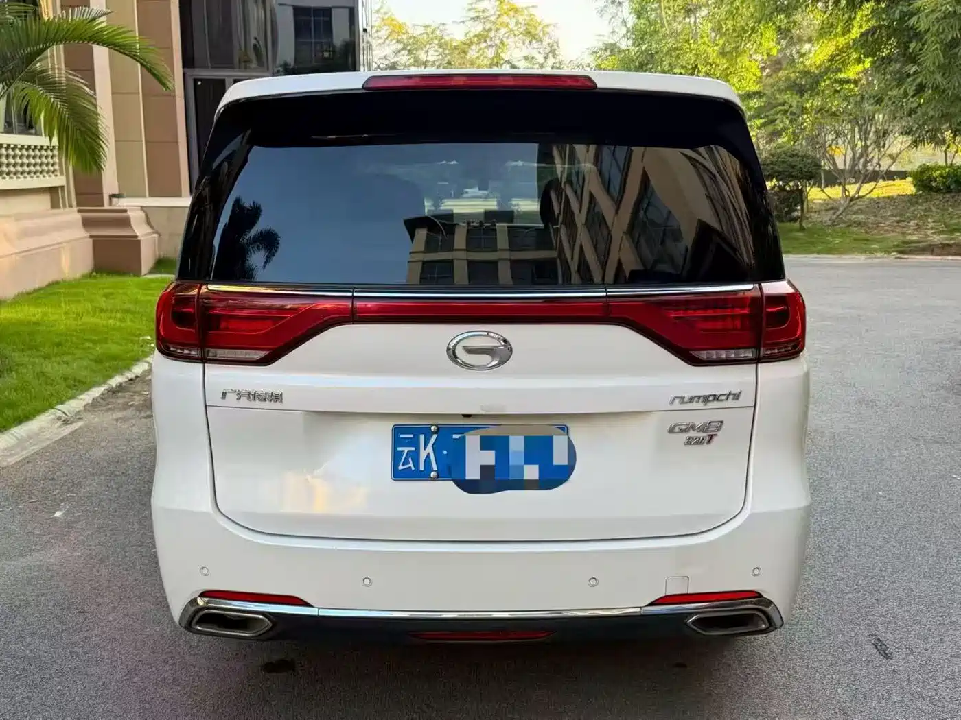 GAC Trumpchi Trumpchi M8 2018 320T Exclusive Edition фото 8