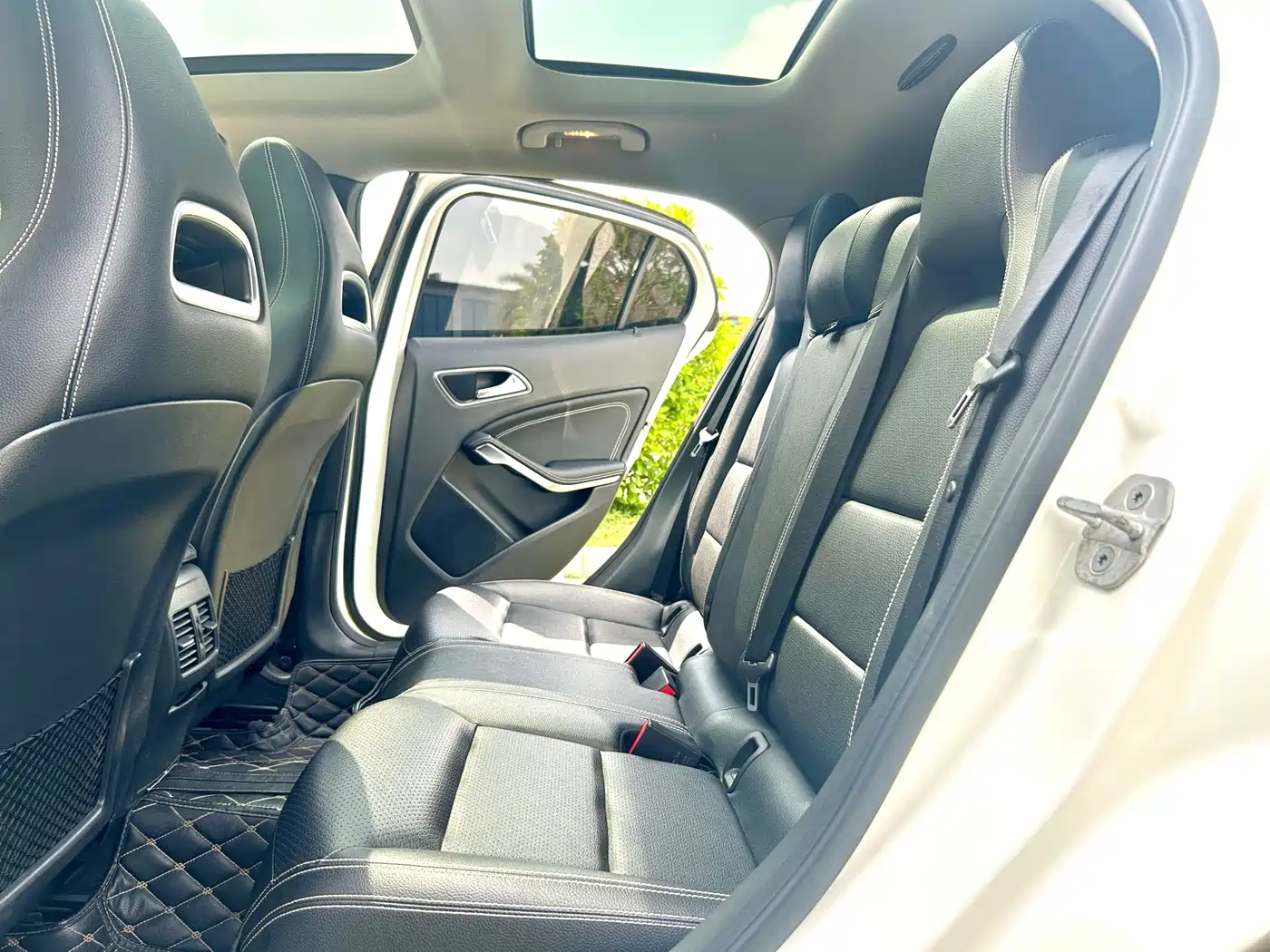 Mercedes-Benz GLA 2016 GLA 220 4MATIC Fashion фото 13