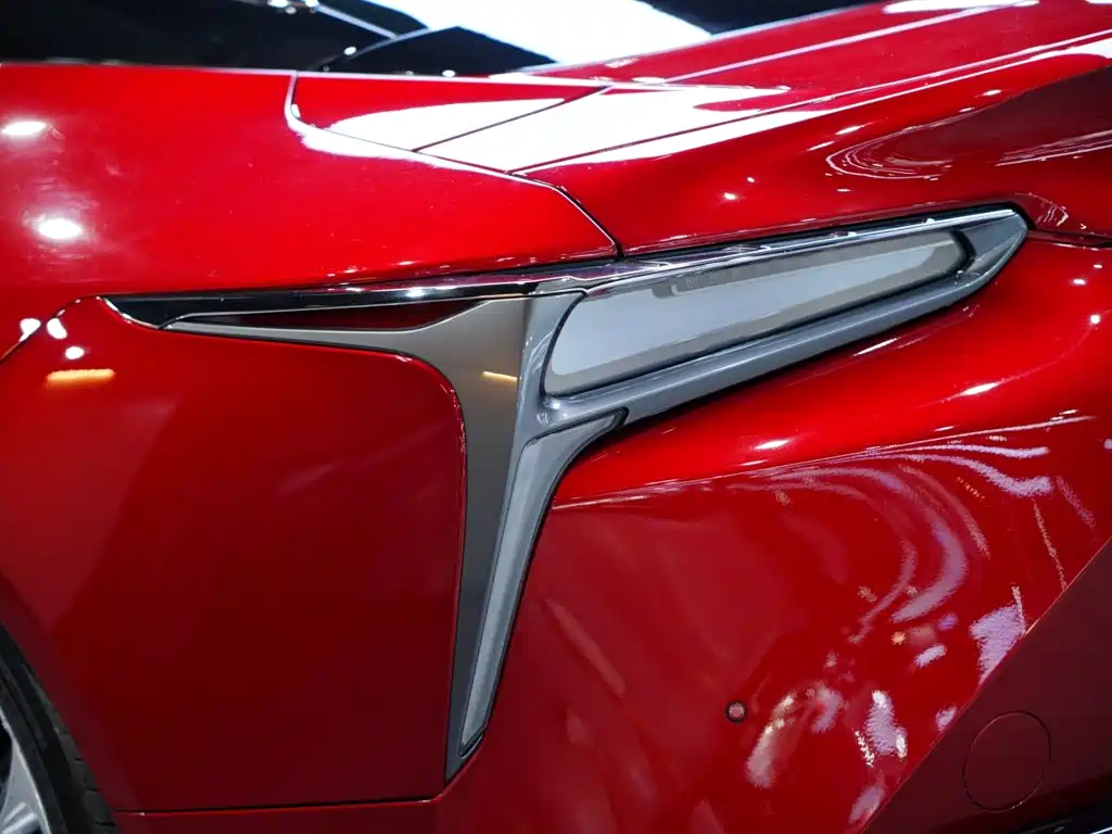 Photo 8 - Lexus LC