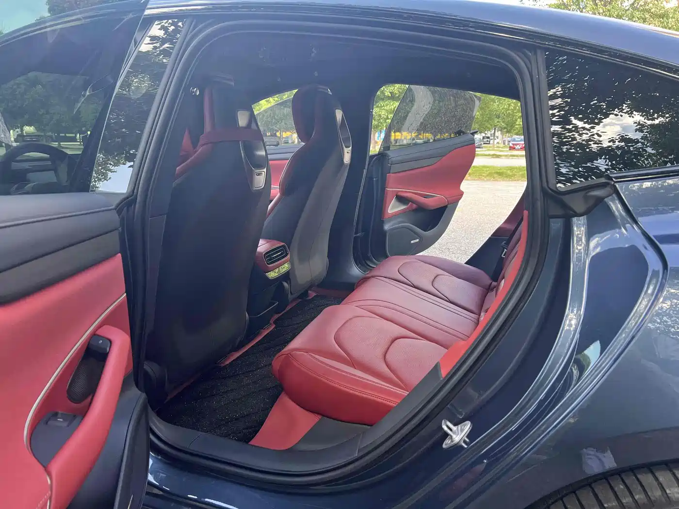 Xiaomi Auto Xiaomi SU7 2024 AWD Extended Range Advanced Smart Driving Max Edition фото 5