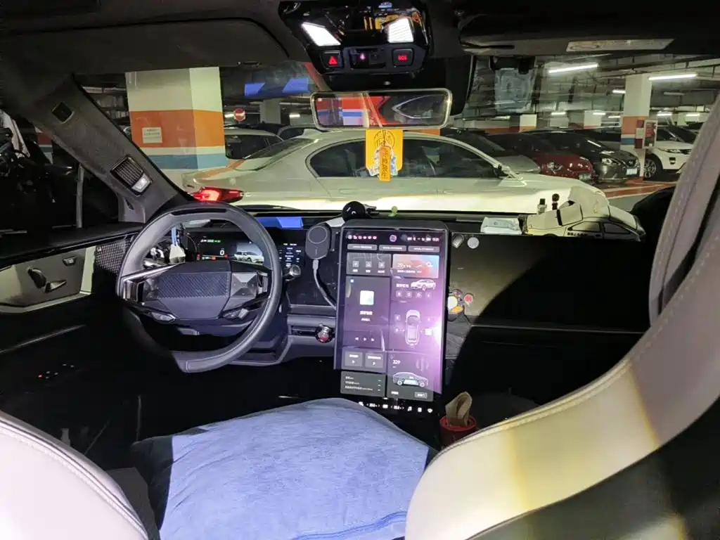 HiPhi Y 2023 2023 560km Elite Edition