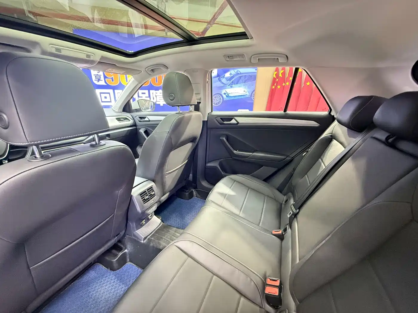 Volkswagen T-ROC 2021 280TSI DSG 2WD Luxury Connected фото 15