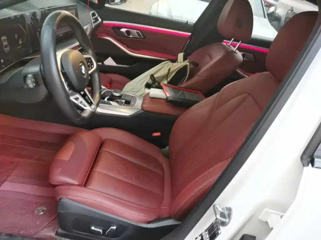 صورة 15 - BMW 3 Series