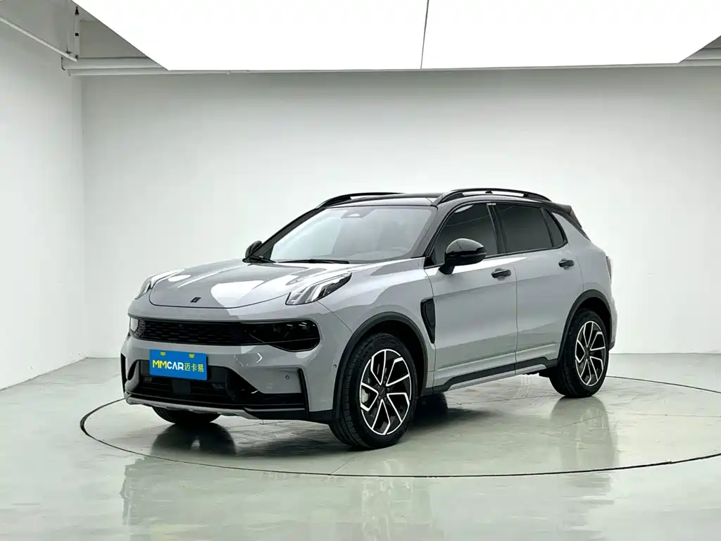 Photo 1 - Lynk & Co 01 EM-P