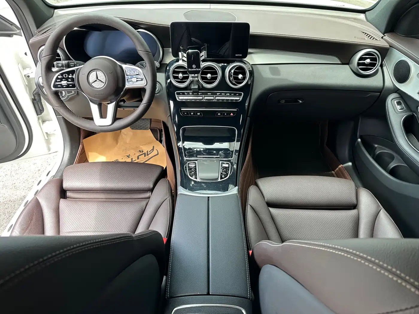 Mercedes-Benz GLC 2021 GLC 260 L 4MATIC Sporty фото 5