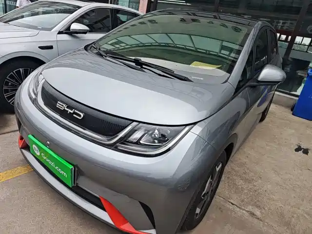 BYD Dolphin 2023