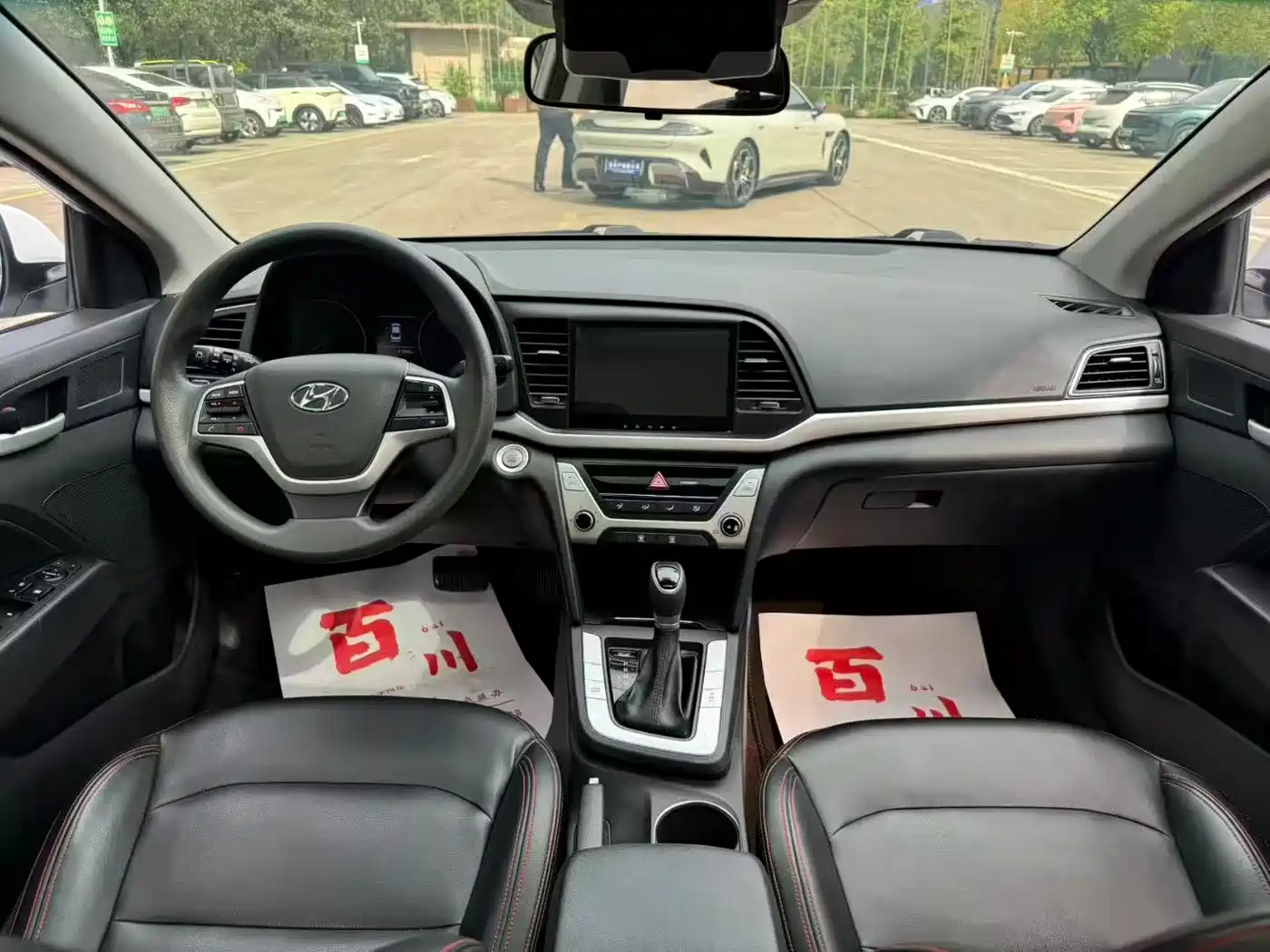 Hyundai Elantra 2018 1.6L Automatic 15th Anniversary Special Edition фото 5