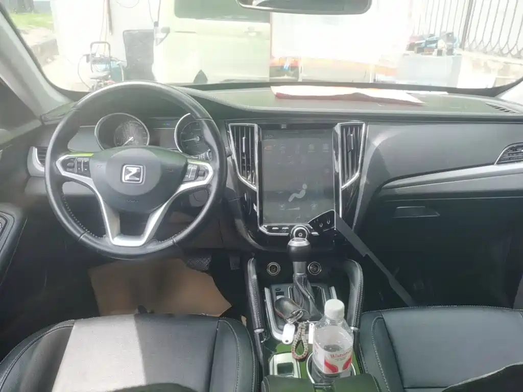 Zotye SR7 2017 2016 1.5T CVT Magic Cube Heart Edition China V