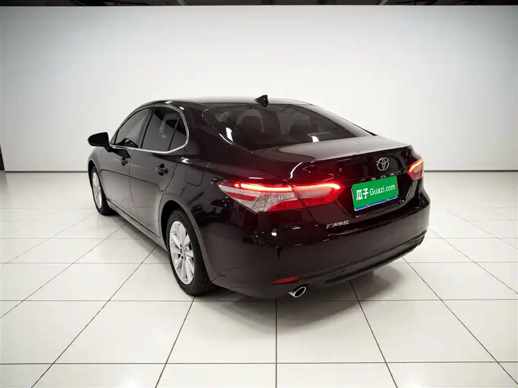 Toyota Camry 2023 2.0GVP Leading Edition фото 5