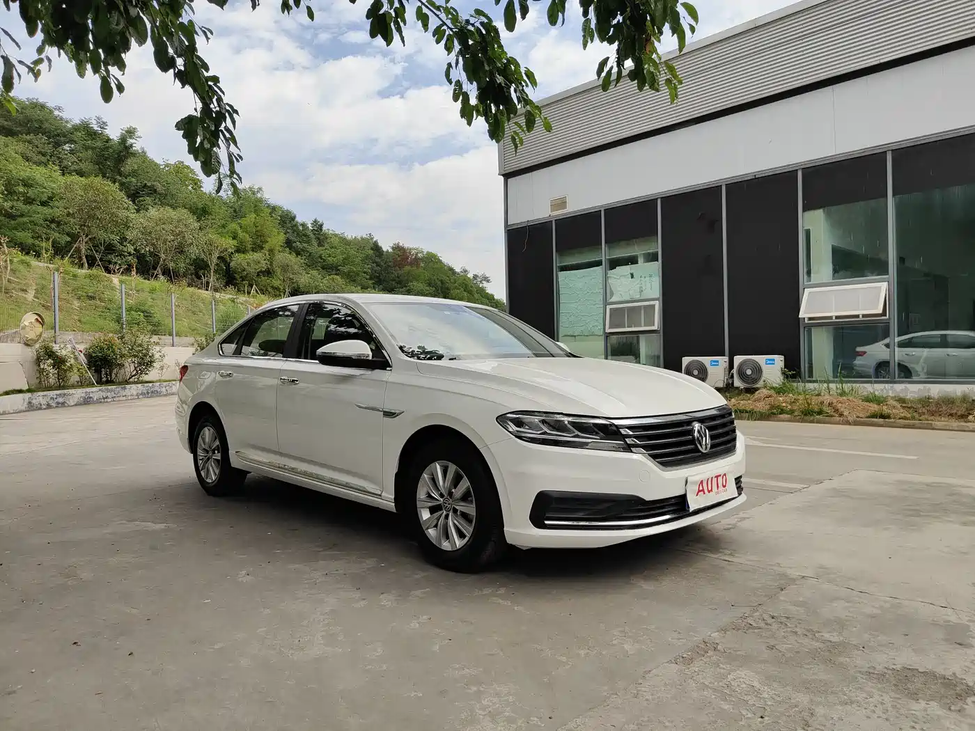 Volkswagen Lavida 2019 1.5L Automatic Trend Edition China VI фото 3