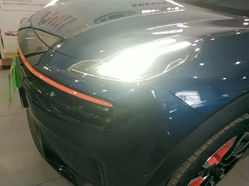 Lynk & Co 06 2020 1.5T Halo фото 24