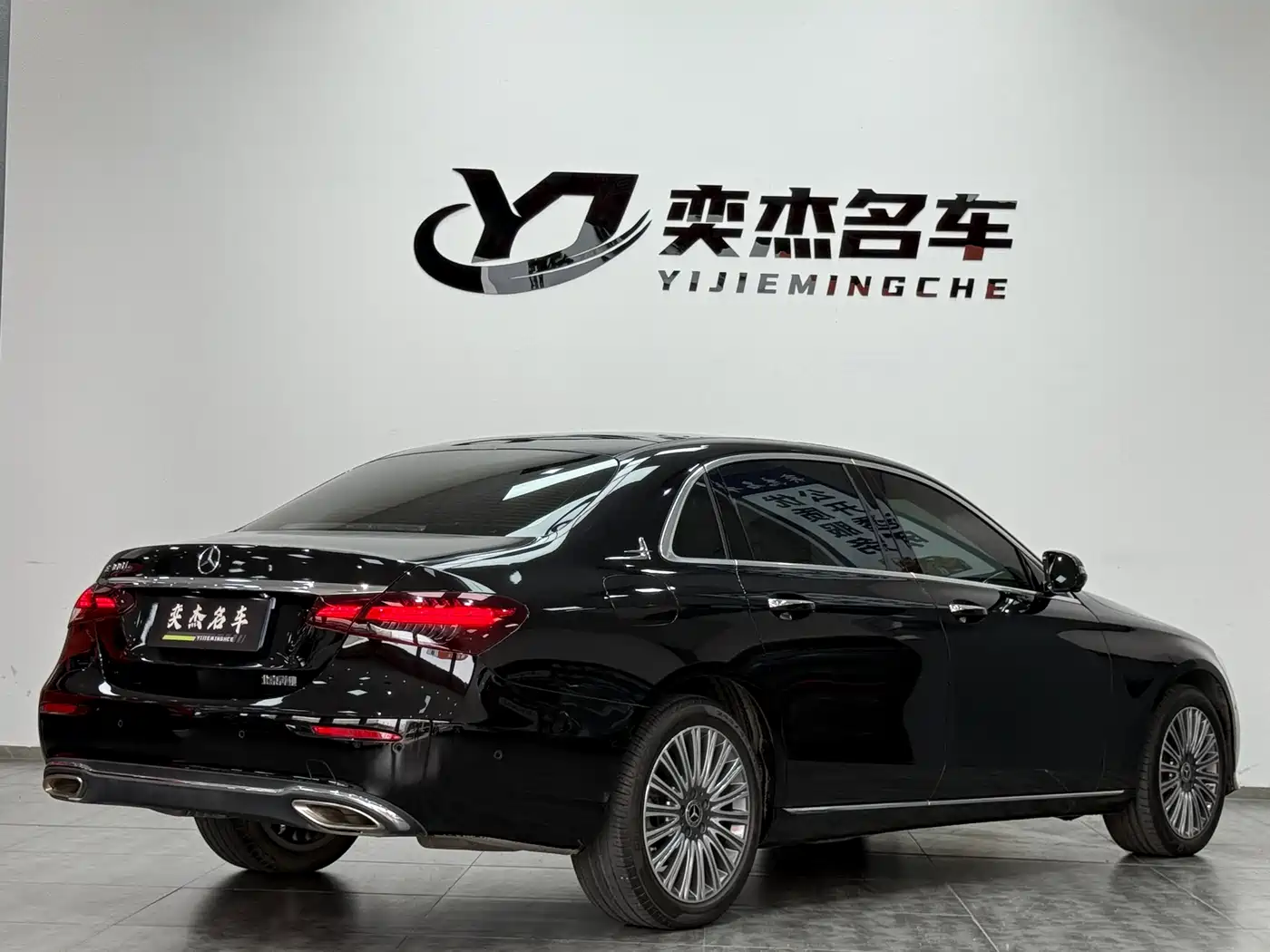Mercedes-Benz E-Class 2023 Facelift E 300 L Luxury фото 11
