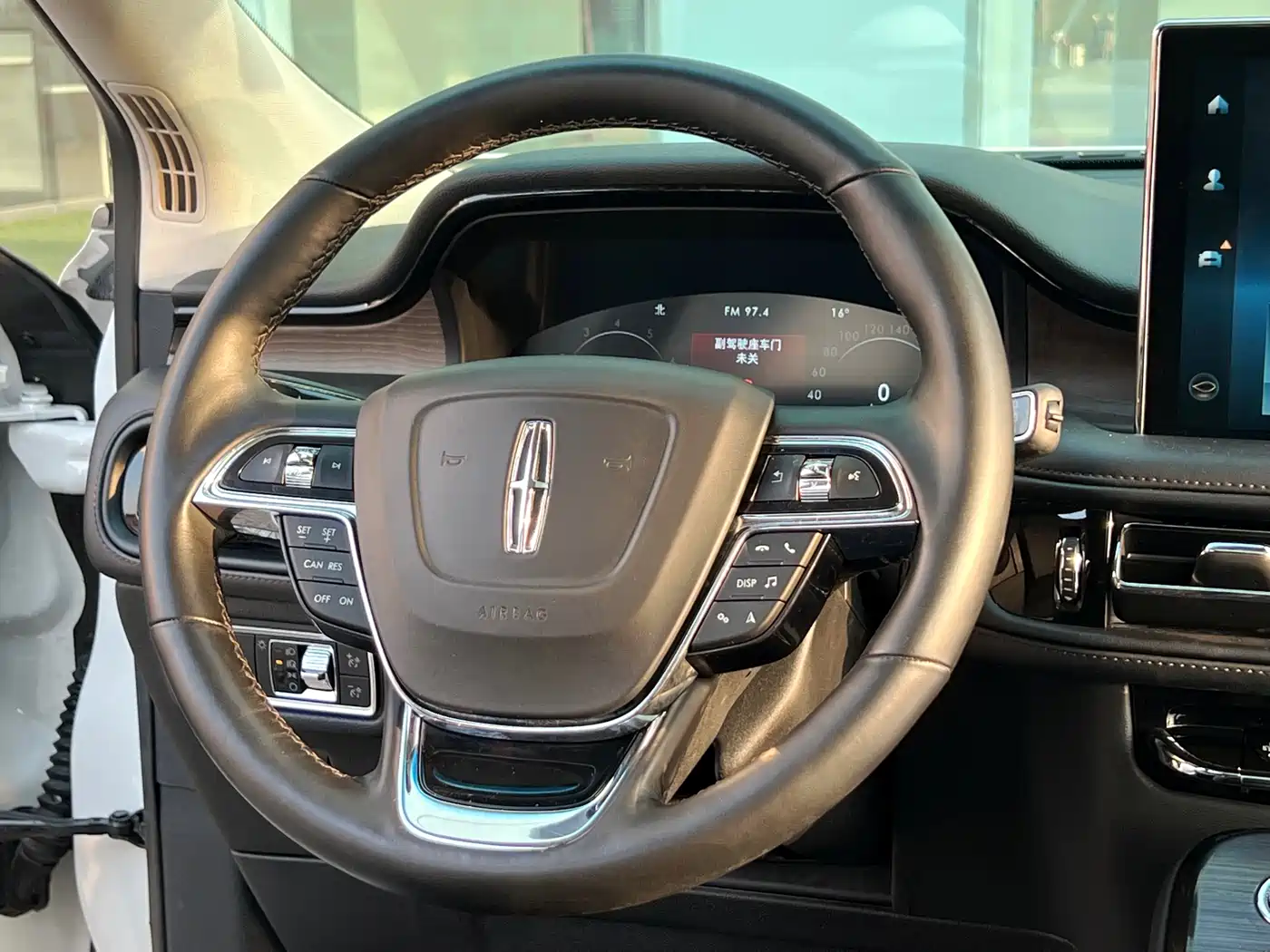 LINCOLN NAVIGATOR