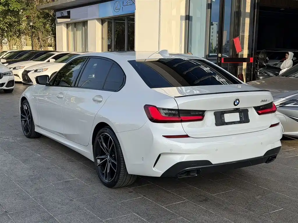 BMW 3 Series 2020 Facelift 325Li M Sport Night Edition фото 6