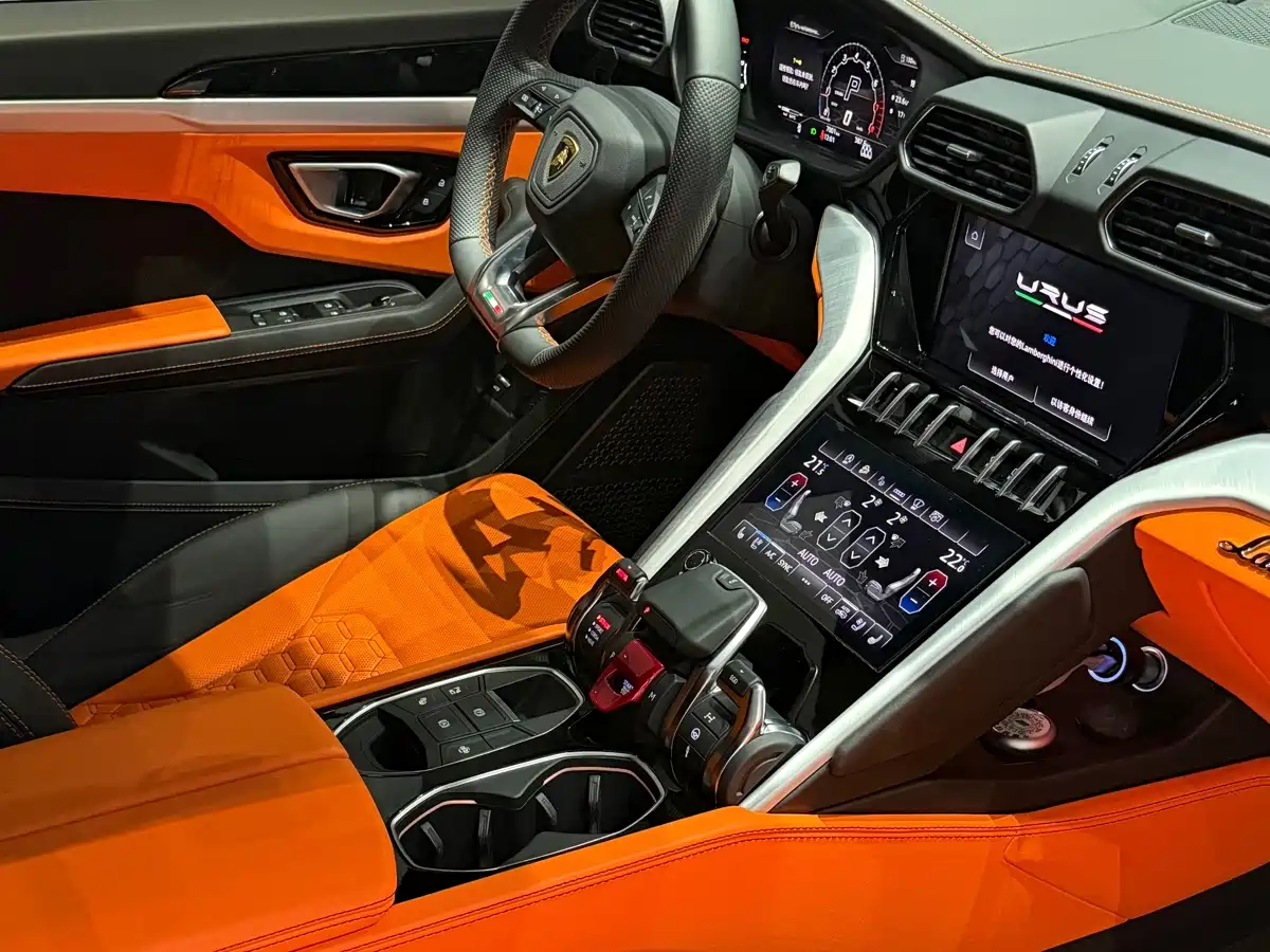 Lamborghini Urus 2022 2021 4.0T V8