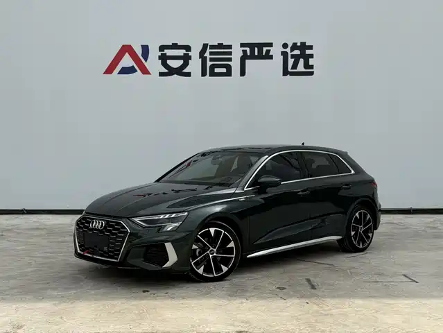 Audi A3 Sportback 35 TFSI, Стиль Спорт
