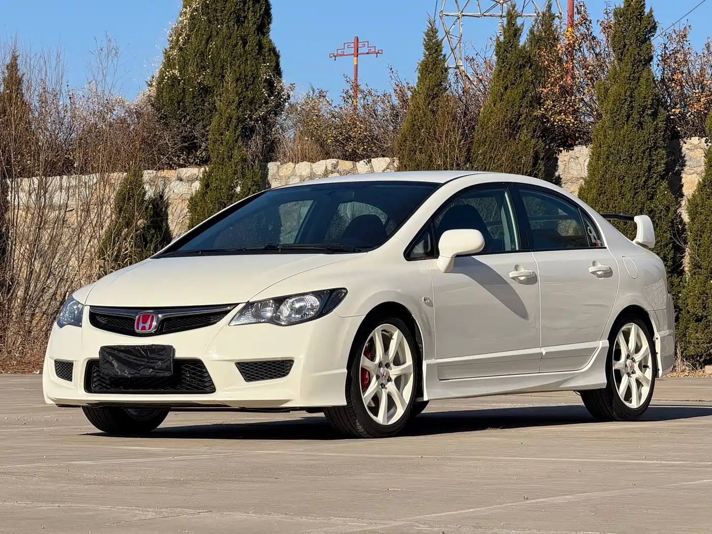 CIIMO 2015 1.8L Manual Comfort Edition