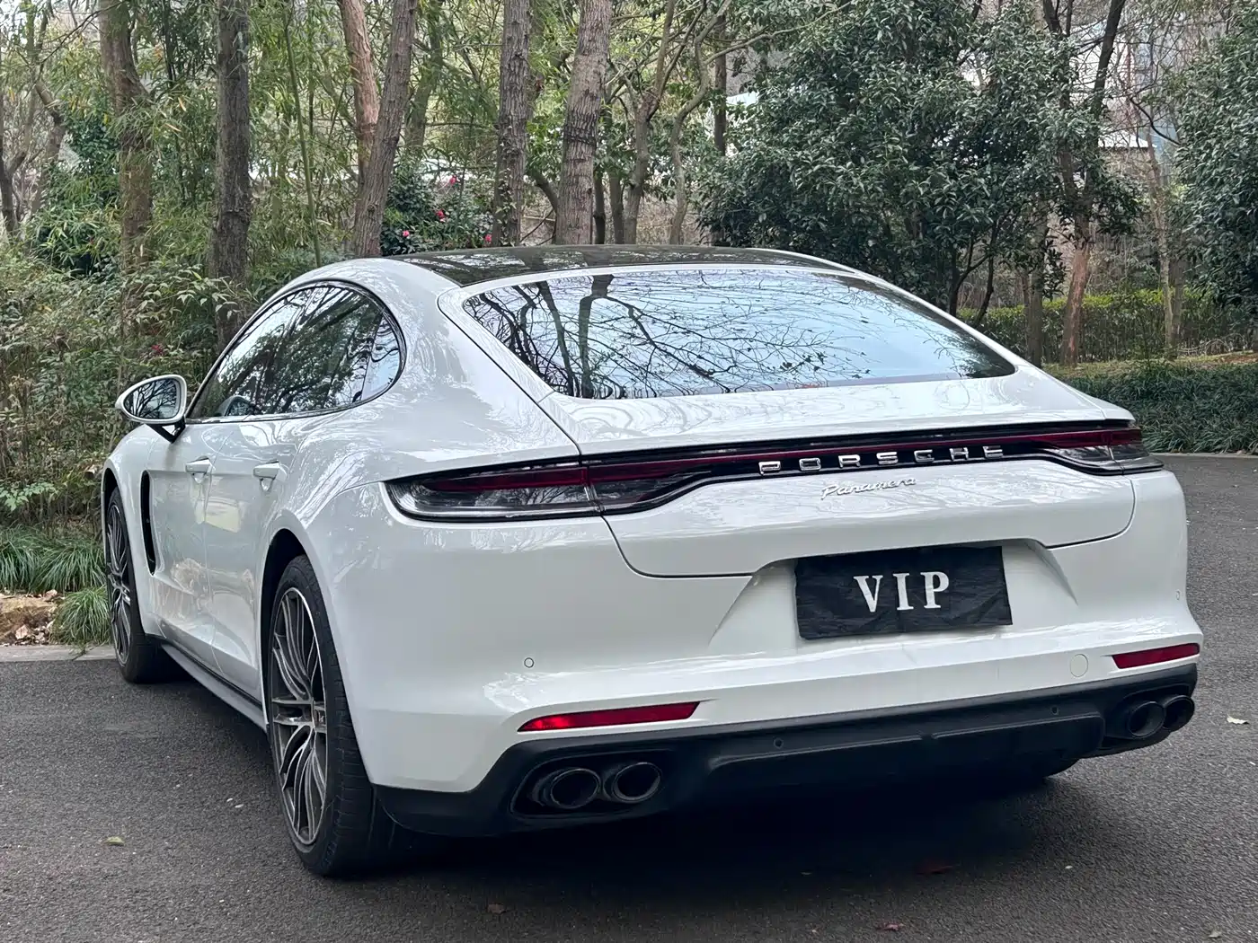 PORSCHE PANAMERA