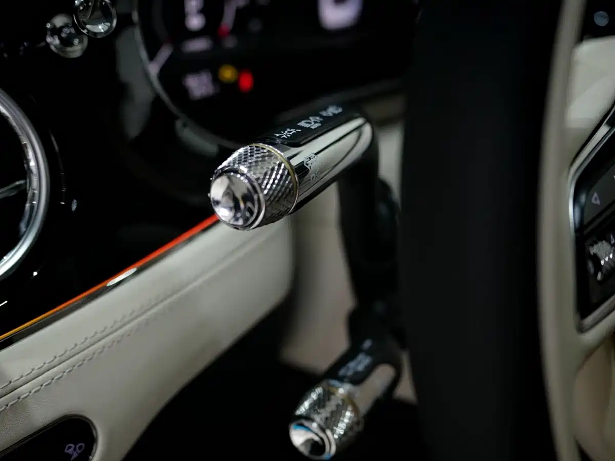 BENTLEY CONTINENTAL PLUG IN HYBRID