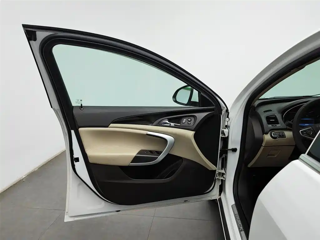 Buick Regal 2014 2.0L Elite Fashion Type фото 8