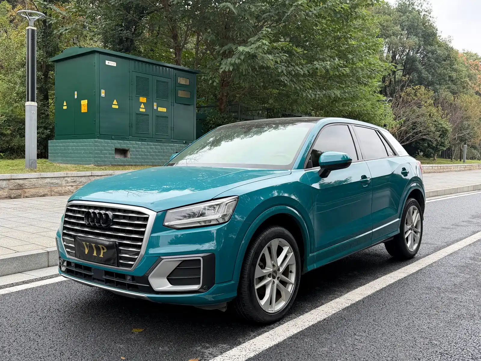 Photo 1 - Audi Q2L