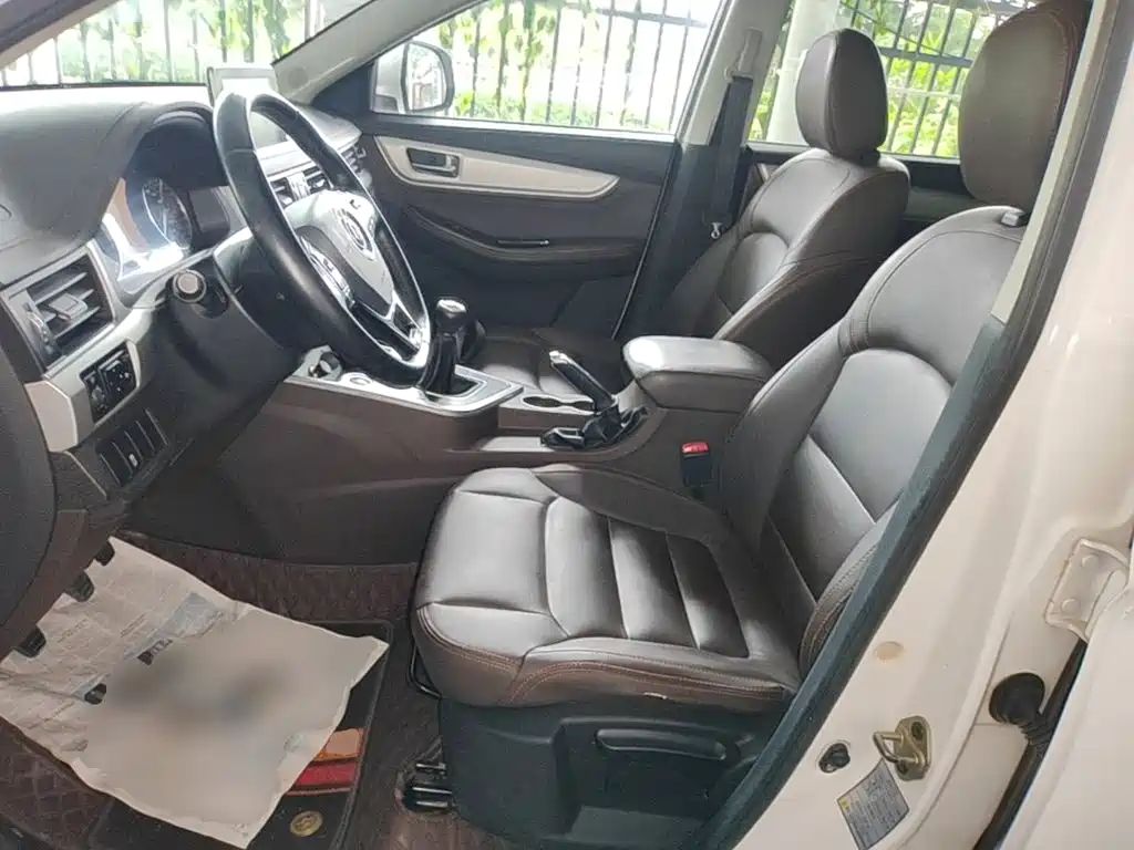 Dongfeng Fengxing Jingyi X5 2017 2017 Power Enjoy Series 1.5T Manual Exclusive