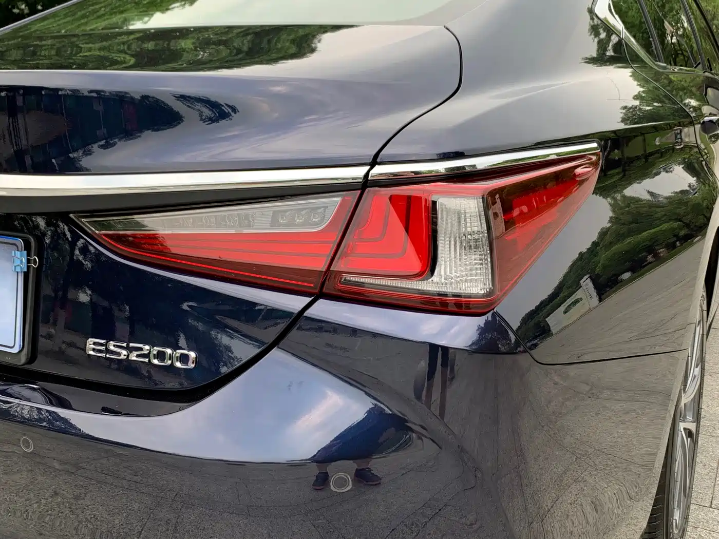 Фото 11 - Lexus ES