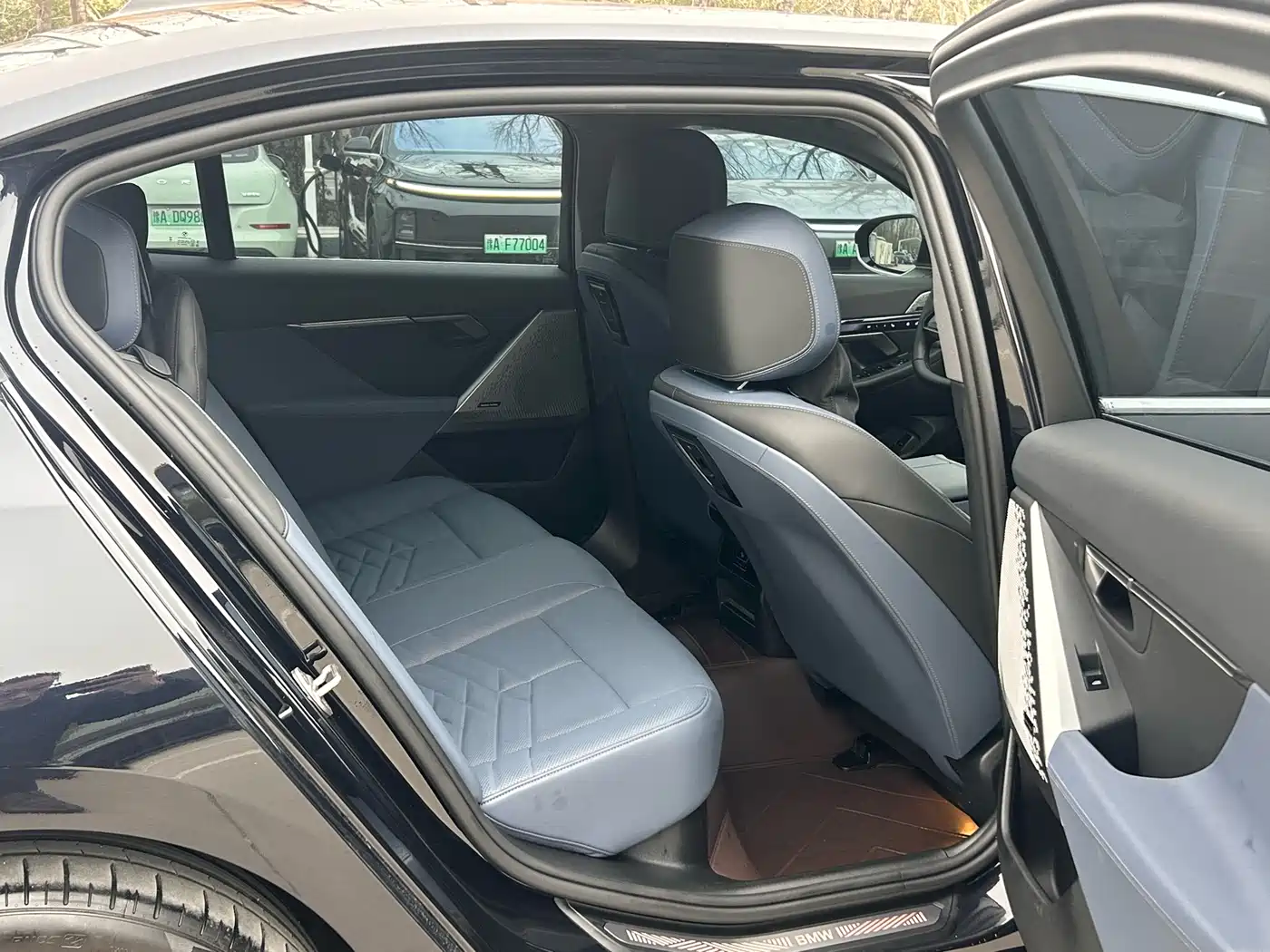 BMW i5 2024 eDrive 35L Premium Luxury Package фото 11
