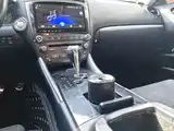 Фото 8 - Lexus IS
