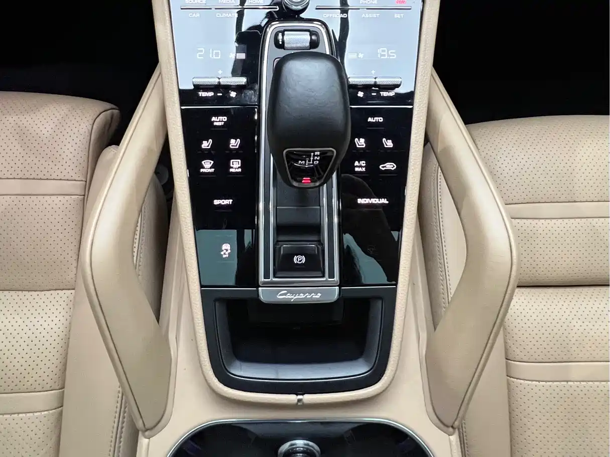 Porsche Cayenne 2019 Cayenne 3.0T фото 16