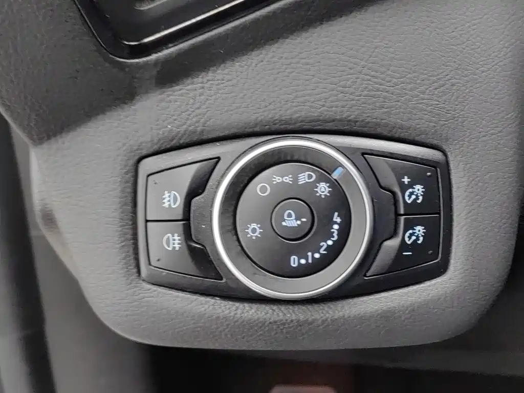 Фото 21 - Ford Kuga