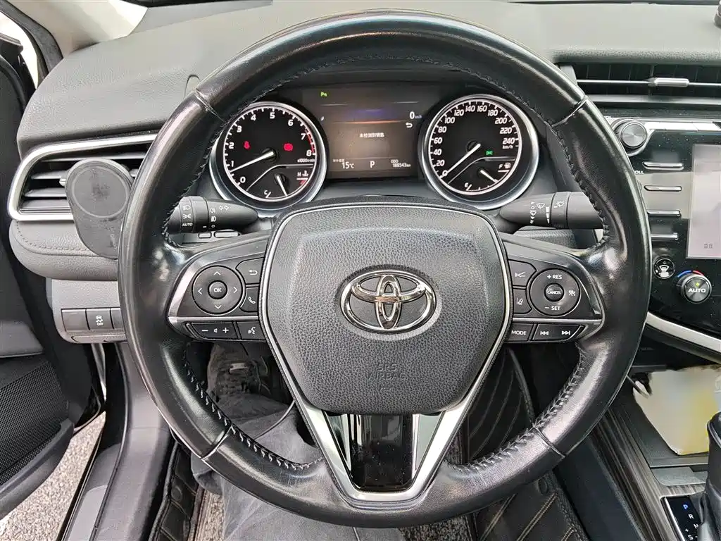 Toyota Camry 2019 2.5G Luxury Edition China VI фото 3