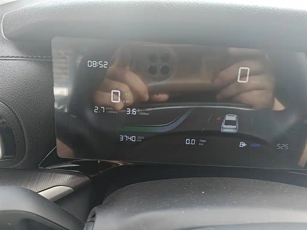 Geely Galaxy Galaxy Stellar 6 2025 60km Voyager Edition фото 12