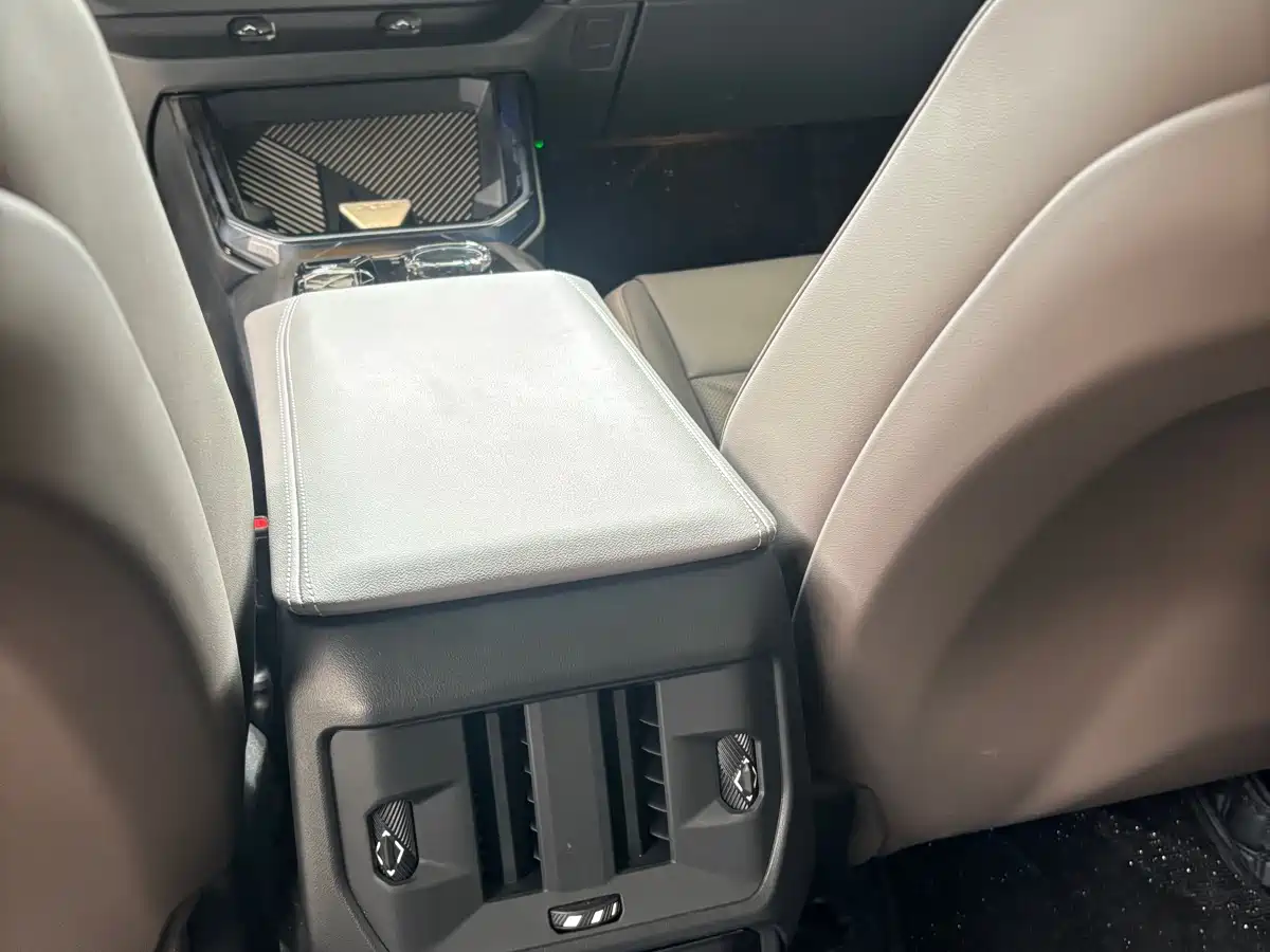 BMW X3 2025 xDrive30L Premium Model M Sport Black Package фото 13