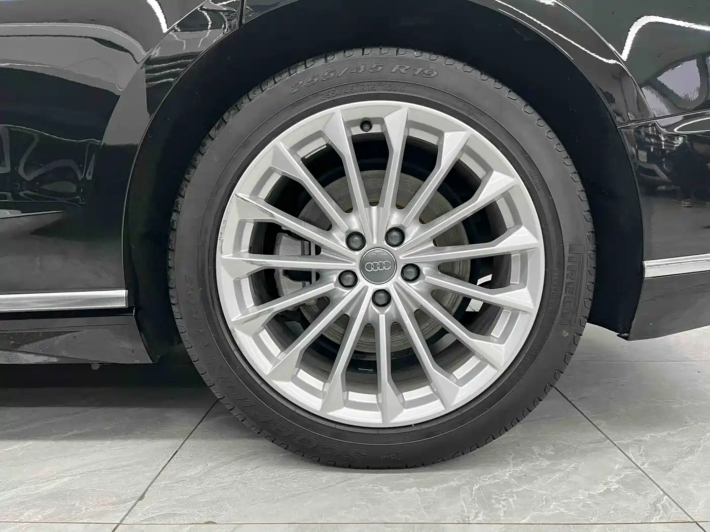 Audi A8 2019 Facelift Plus A8L 50 TFSI quattro Comfort фото 28